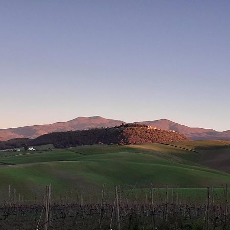 Montenero d'Orcia Castelvecchio B&B מראה חיצוני תמונה